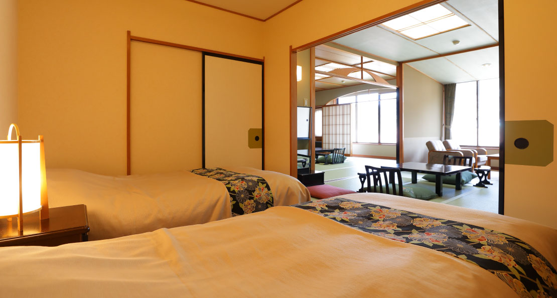 ホテル河内屋新館次の間付きツインベッドルーム