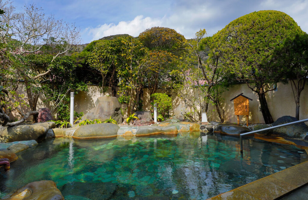 ホテル河内屋 露天風呂